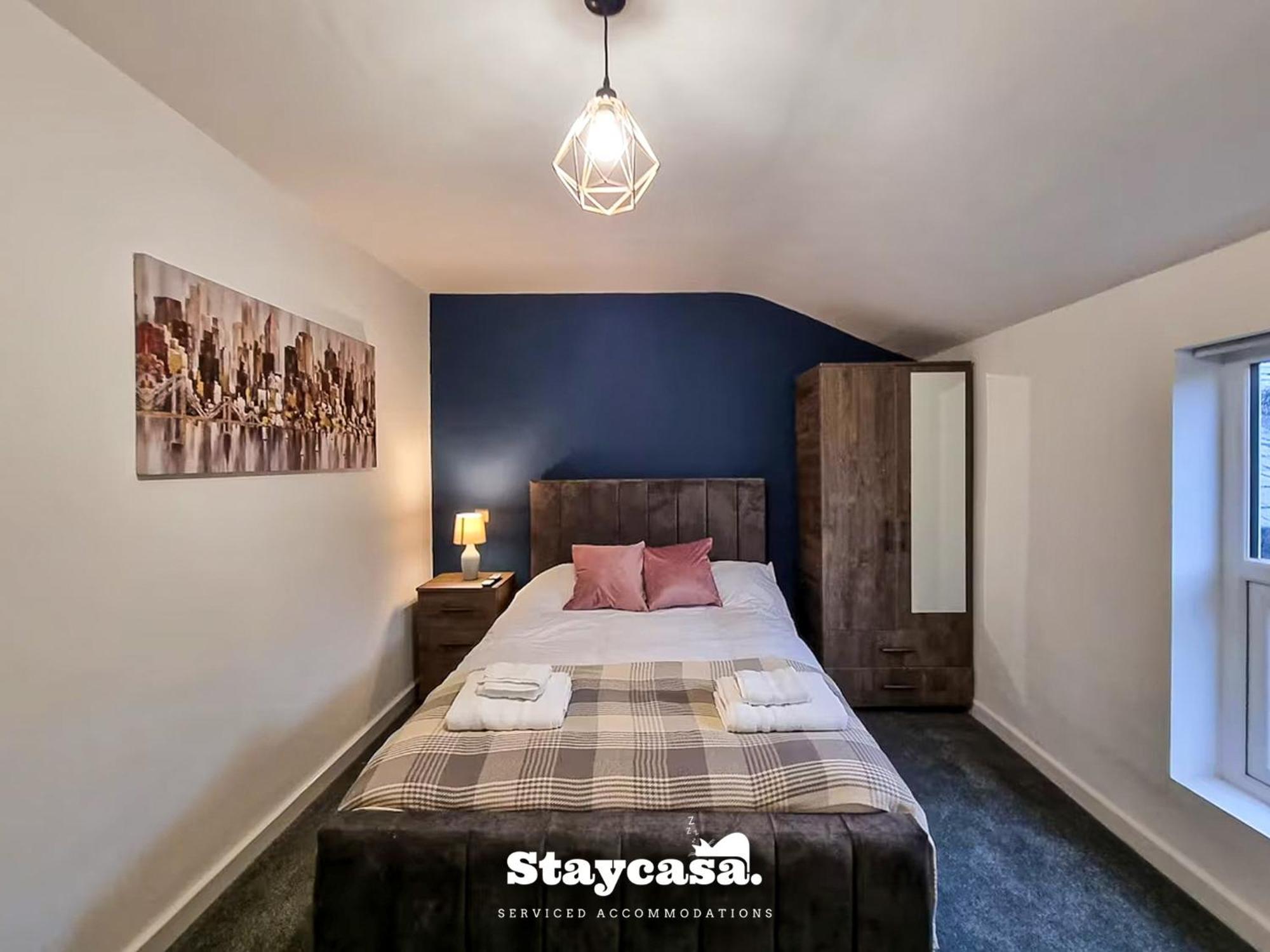 Delightful Spacious Haven With Large Driveway Manchester Exteriör bild